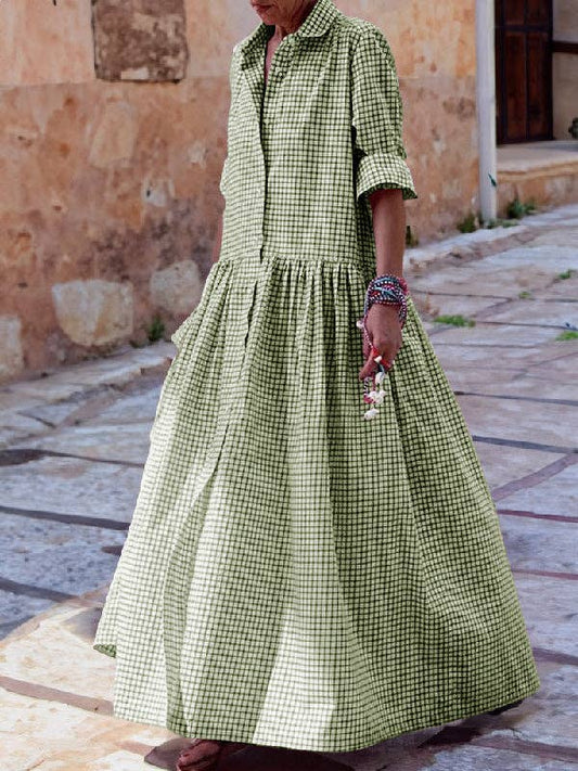 Plaid Pleated Maxi Dress with Long Sleeves, Button Closure, Loose Fit, and Split Lapel Detail: GREEN / S